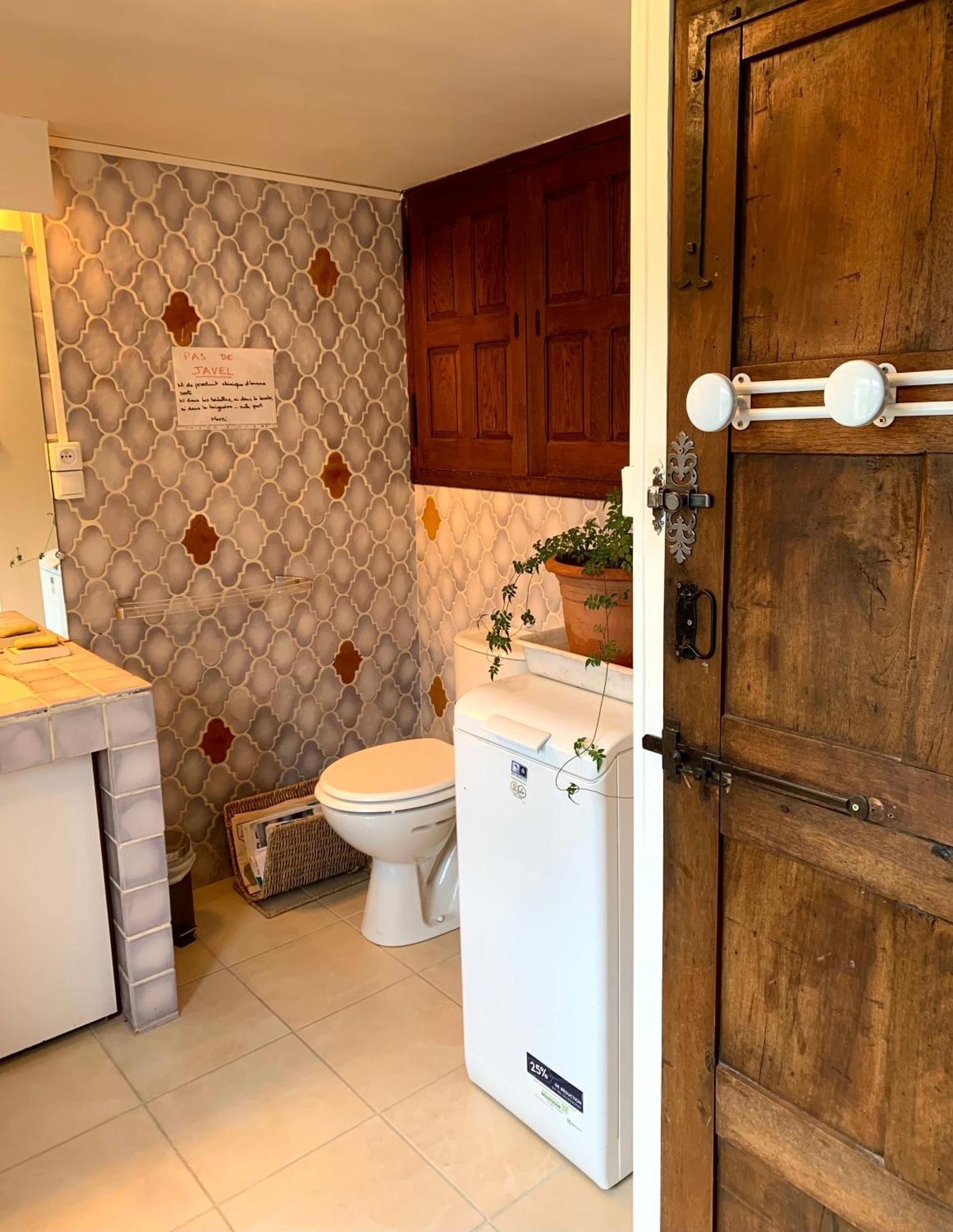 Les Favouilles - Gite & Chambres D Hotes Dauphin Eksteriør billede