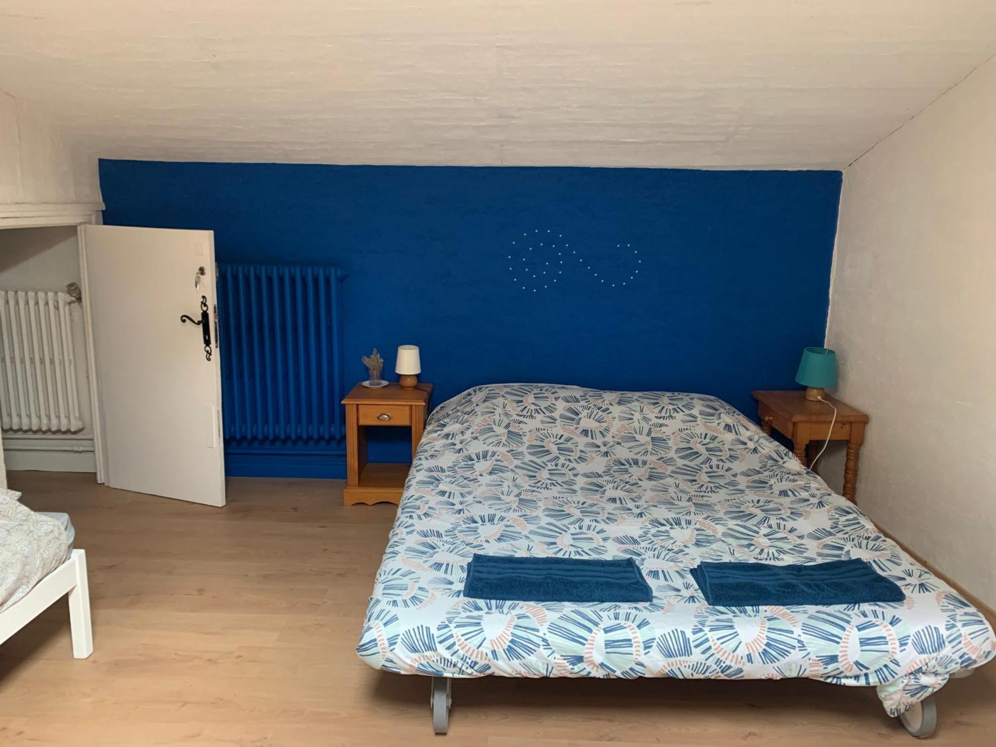 Les Favouilles - Gite & Chambres D Hotes Dauphin Værelse billede